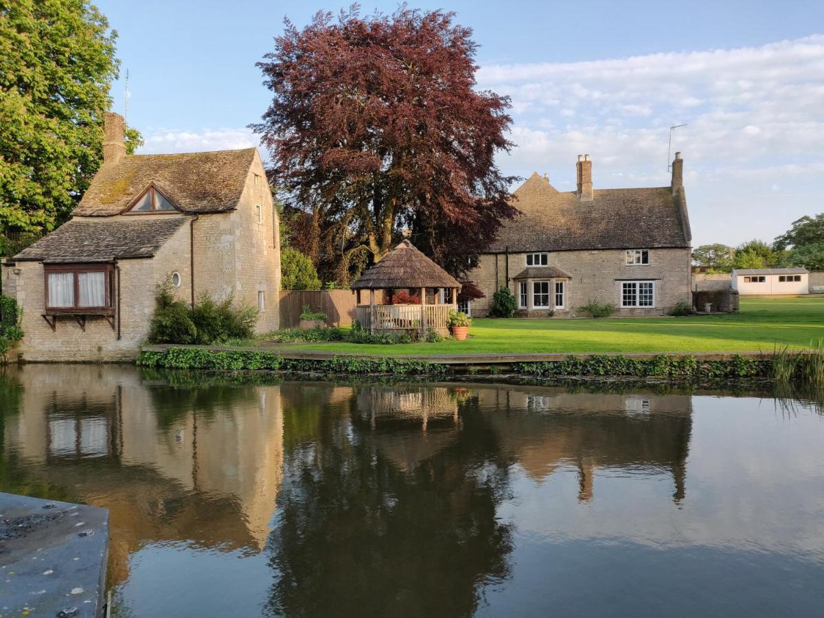 River Nene Cottages Water Newton ภายนอก รูปภาพ
